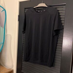 Rhône black workout shirt